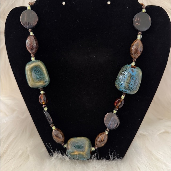 Jewelry - Necklace 🎁 Blue and Brown Beaded 🎁